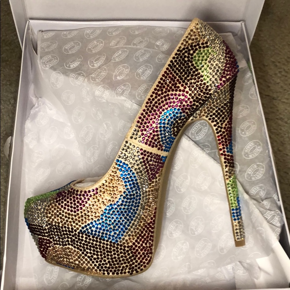 Steve Madden Bright Multicolored Sequins heels